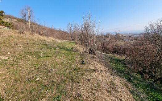 Продава панорамен вилен парцел, 1 390 кв. м, гр. Карлово, м. "ЕНИ КОРИЯ"